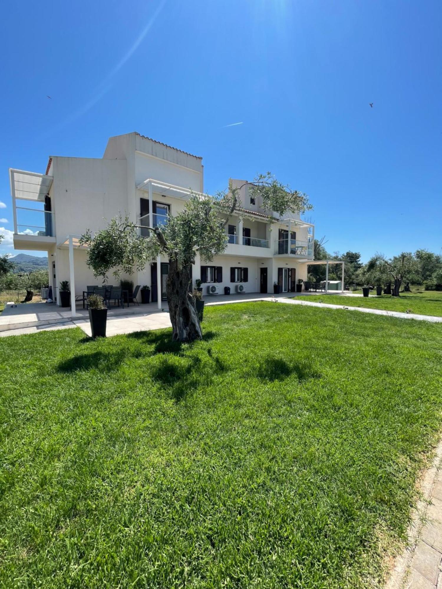 Villa Rodelia Рода Экстерьер фото